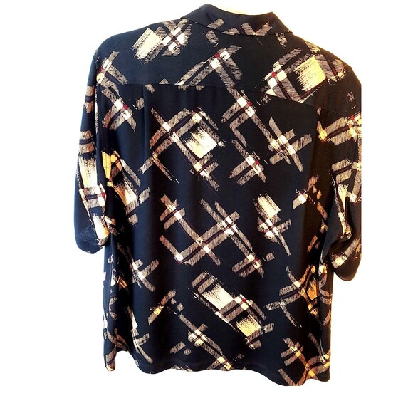 Claiborne Mens  100% Silk Shirt XL Black Brown  Short Sleeve Collared Button Up - Picture 4 of 6